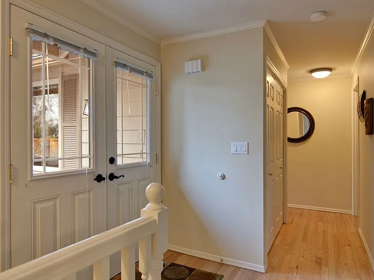 10034 NE 33rd St — Photo 5
