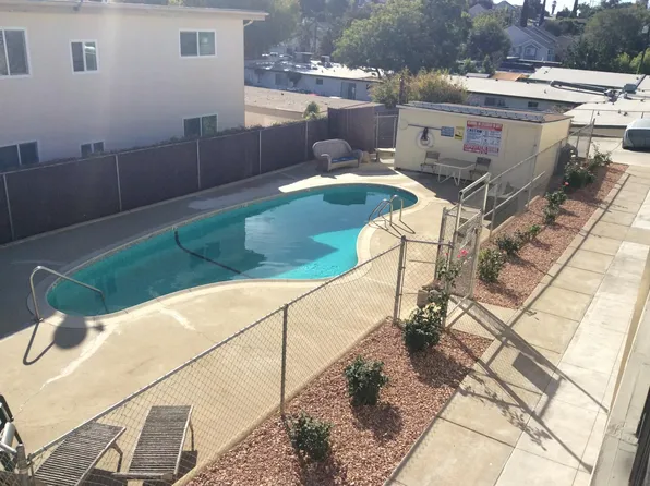 713 E Elder St APT 4, Fallbrook, CA 92028