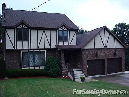 Woodhaven Rd, Peckville, PA