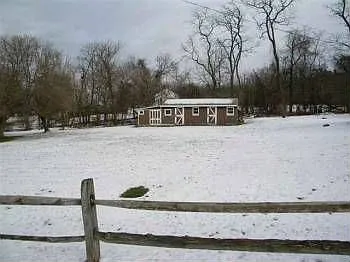 119 Spring Rd photo 1