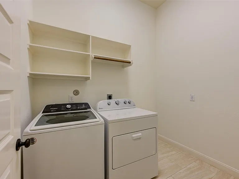 25642 Luna Vista Ln — Photo 46