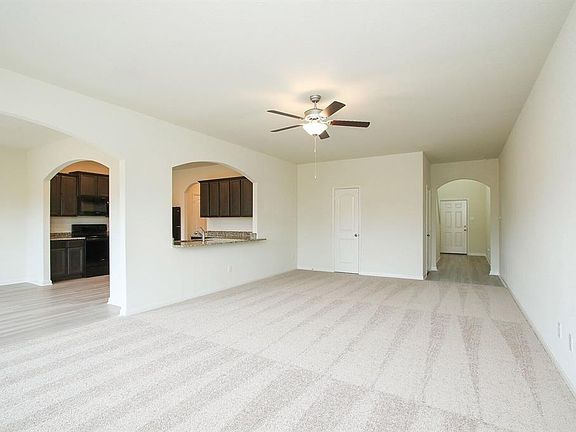 3rd image of 15407 Meadow Brook Pass Dr