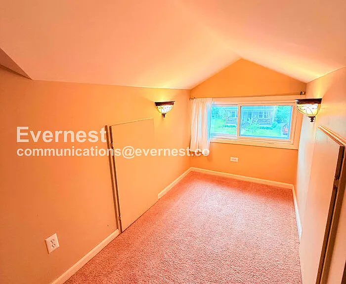1557 Leroy St — Photo 26