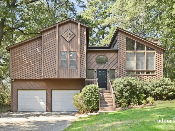 4545 Kings Crossing Dr NE, Kennesaw, GA 30144