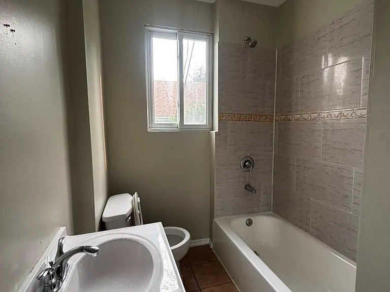 27 N Munn Ave #2 — Photo 10