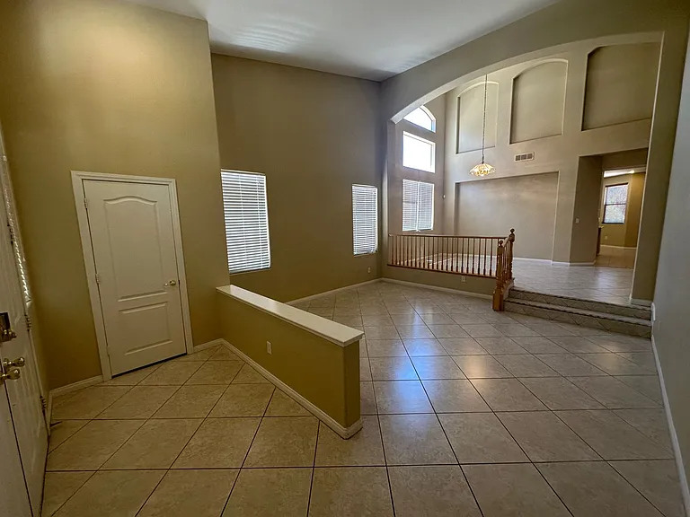 1031 Belle River Ct — Photo 3