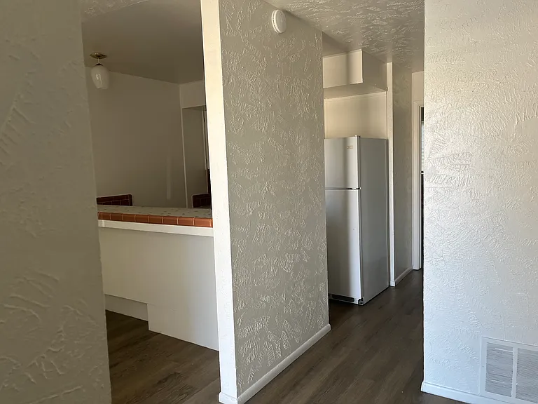 Modern & Spacious 1 Bedroom Apts - Quality SE Community — Photo 36