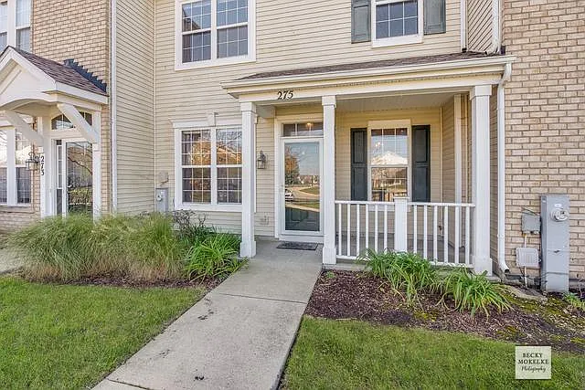 Building Photo - 275 Springbrook Trl S