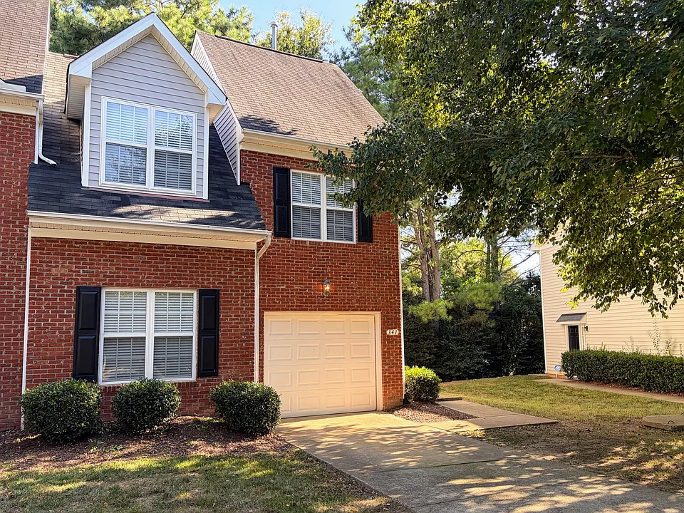 341 Bayleigh Ct