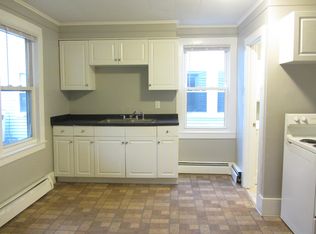 15 Saint Martins Ln, Biddeford, ME 04005