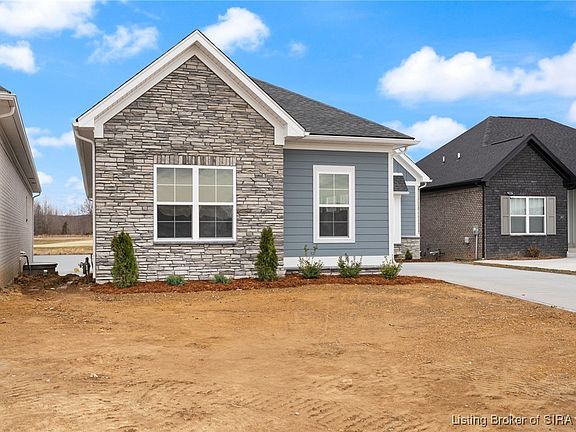 3rd image of 1605 Greenbrier Pointe Lot 340