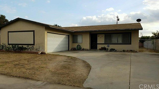 1st image of 20636 E Stephanie Dr
