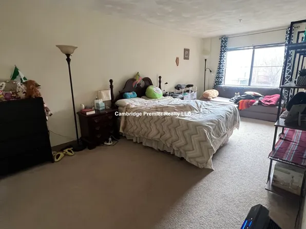 375 Highland Ave #2, Somerville, MA 02144