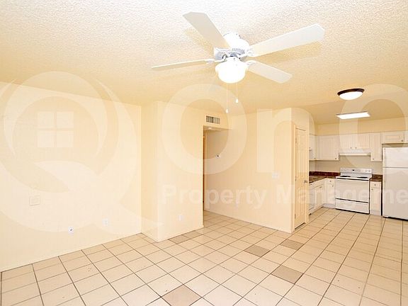 4th image of 2719 E Tierra Buena Ln APT 2