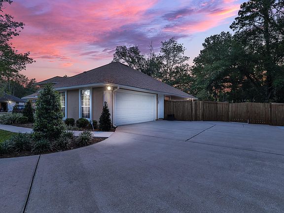 3rd image of 1275 White Ibis Ct