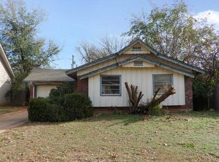 800 Del Haven Dr, Del City, OK 73115