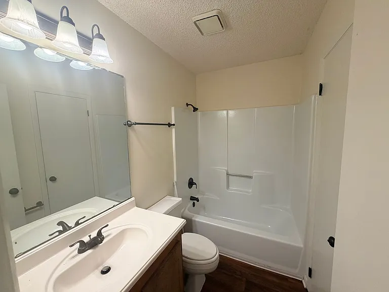 2B Westbrook Cir — Photo 23