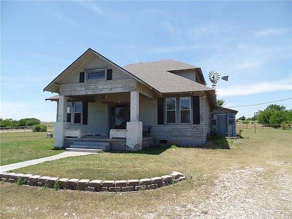 3rd image of 105 Hillside Dr