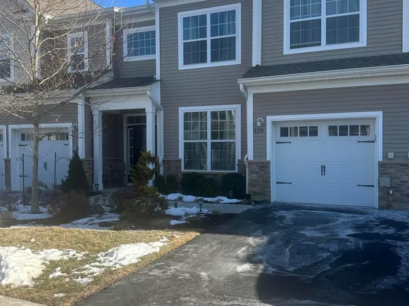 138 Grabowski Drive, Parlin, NJ 08859