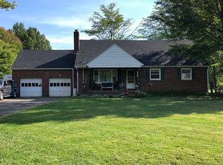 5005 Center Rd, Lowellville, OH 44436