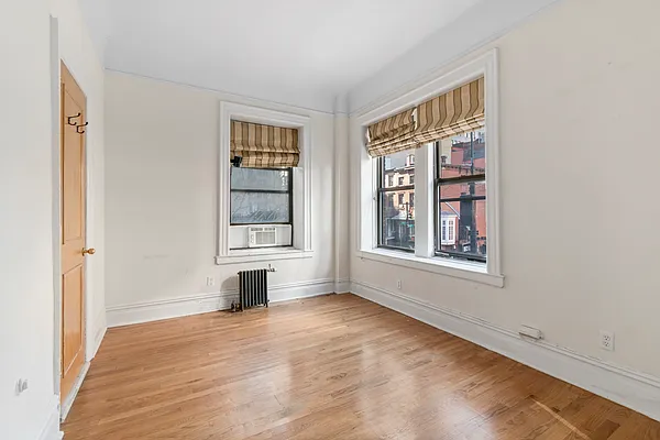 Rented by Douglas Elliman | media 7