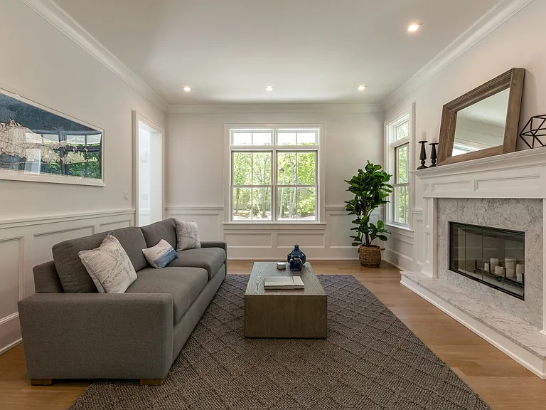 Woodcrest Dr — Photo 9