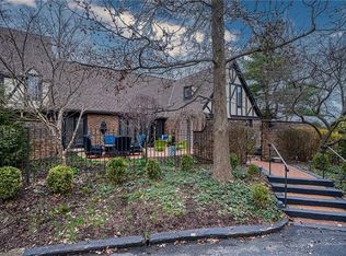 203 Kensington Ct, Pittsburgh, PA 15238