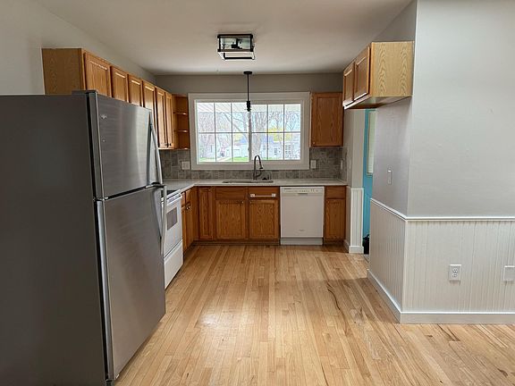 2nd image of 11911 W Rainbow Ave