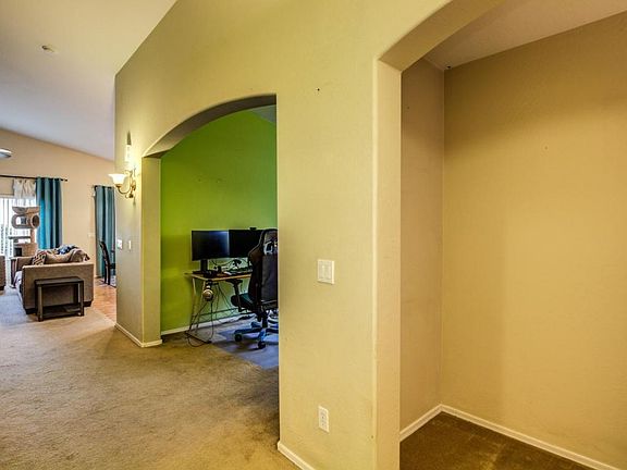 5th image of 7208 S 44th Ln