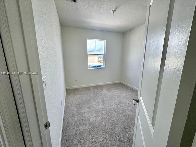 2877 SE 24th Ct — Photo 13