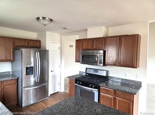 29445 Woodpark Circle #36, Warren, MI