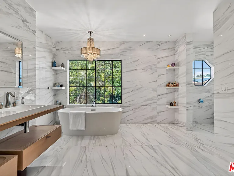 4475 Stern Ave — Photo 18
