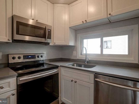 4th image of 8670 Village Square Dr #148670