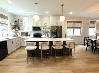 205 N Poplar St #205, Florence, AL 35630