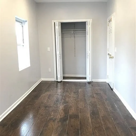 730 Bergen Ave #4 — Photo 4