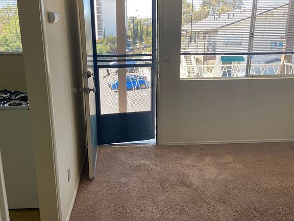 5th image of 5101 Towle Ct APT 3
