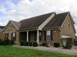 8221 Grandel Pl, Louisville, KY 40258