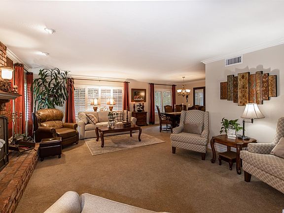 4th image of 4738 Rosemont Ave