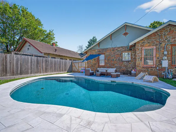 4415 Walker St, Houston, TX 77023