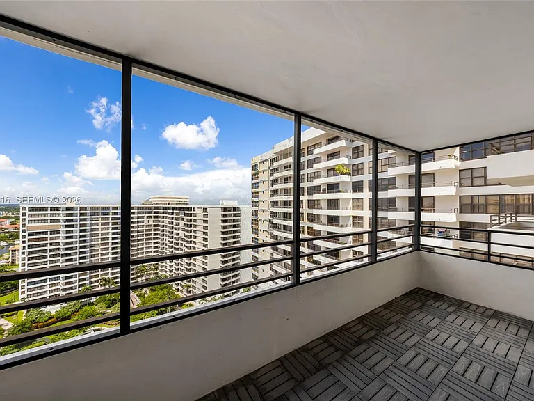 2500 Parkview Dr #2119 — Photo 20