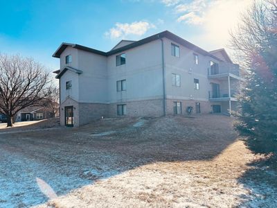 470 21st St SW APT 203, Huron, SD, 57350