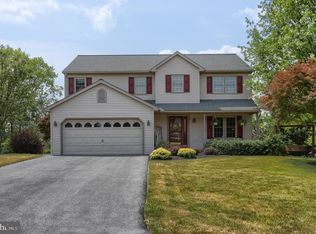 1832 Creston Dr, Lebanon, PA 17046