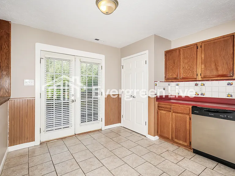 9104 Jene Ct — Photo 5