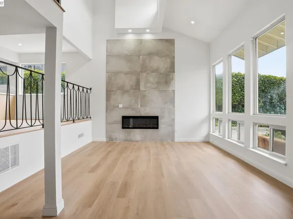 2013 Dolphin Dr, Aptos, CA 95003