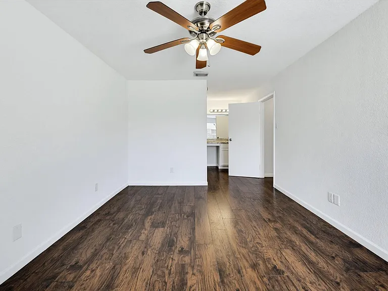 9548 Pagewood Ln #9548 — Photo 16