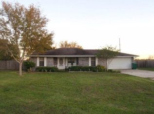 209 Bluebird Rd, Victoria, TX 77905