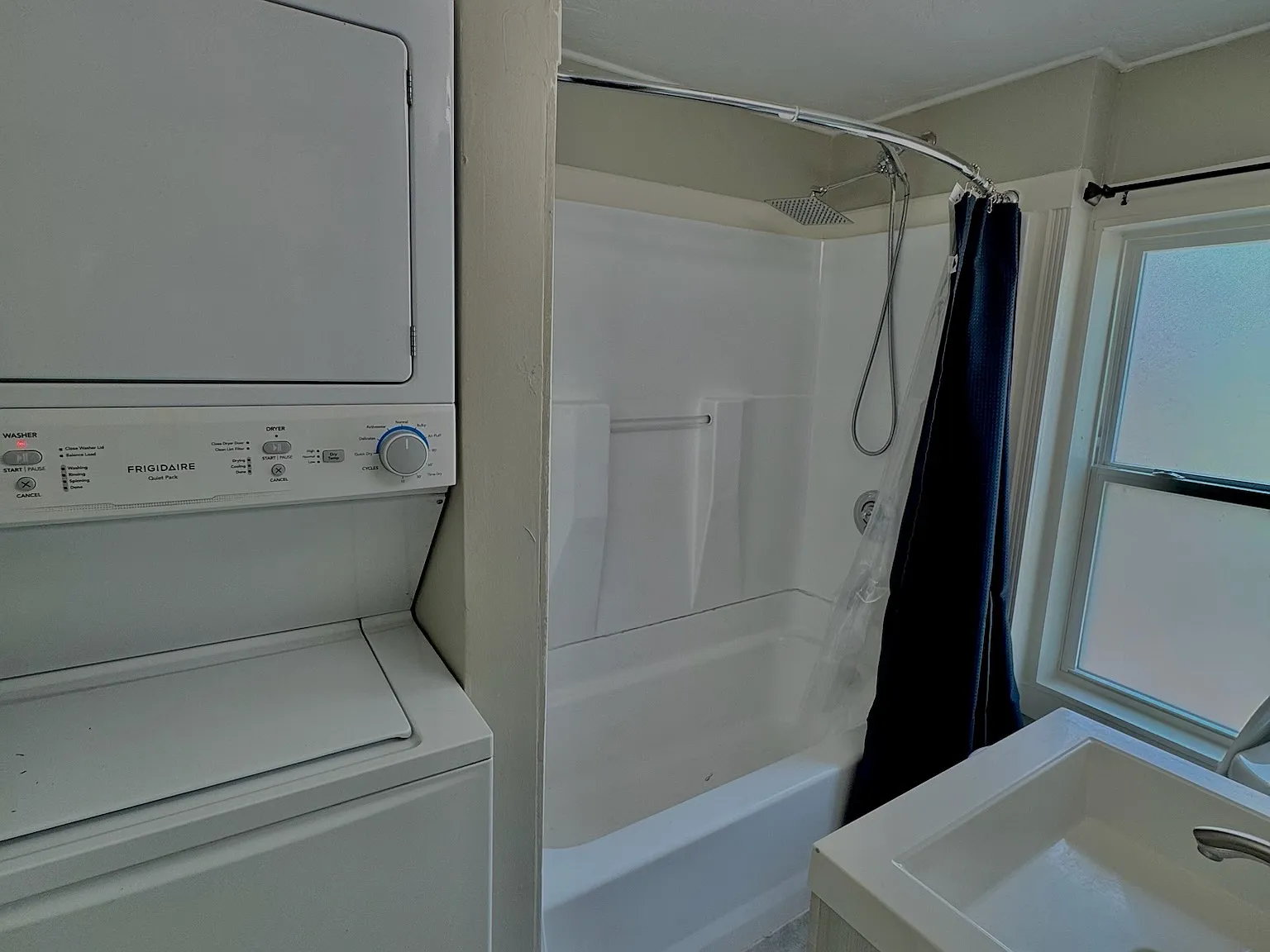 2 bed, 800 sqft, $1,800 — Photo 4