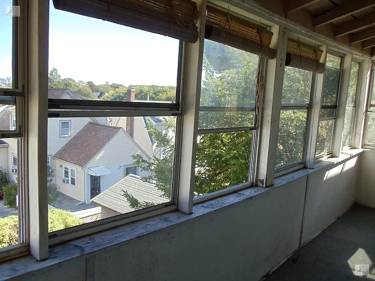51 Falkland St #2 — Photo 11