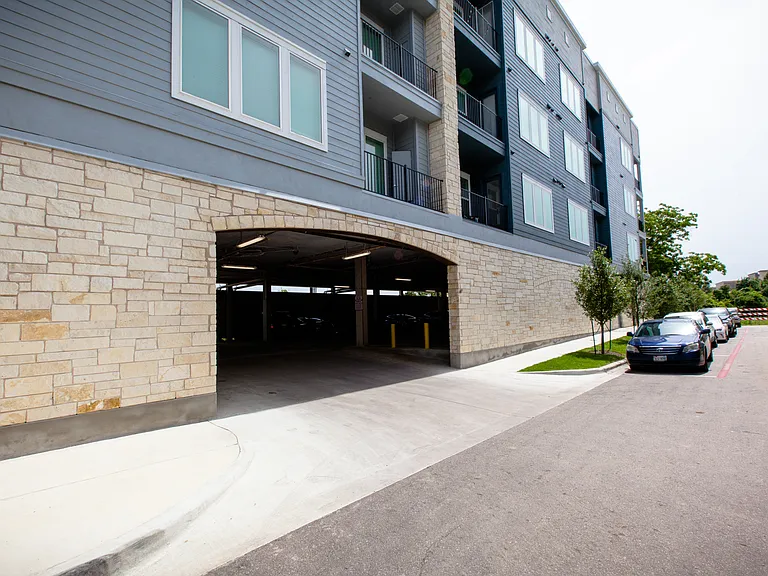 Trailside Oaks Townhomes — Photo 141