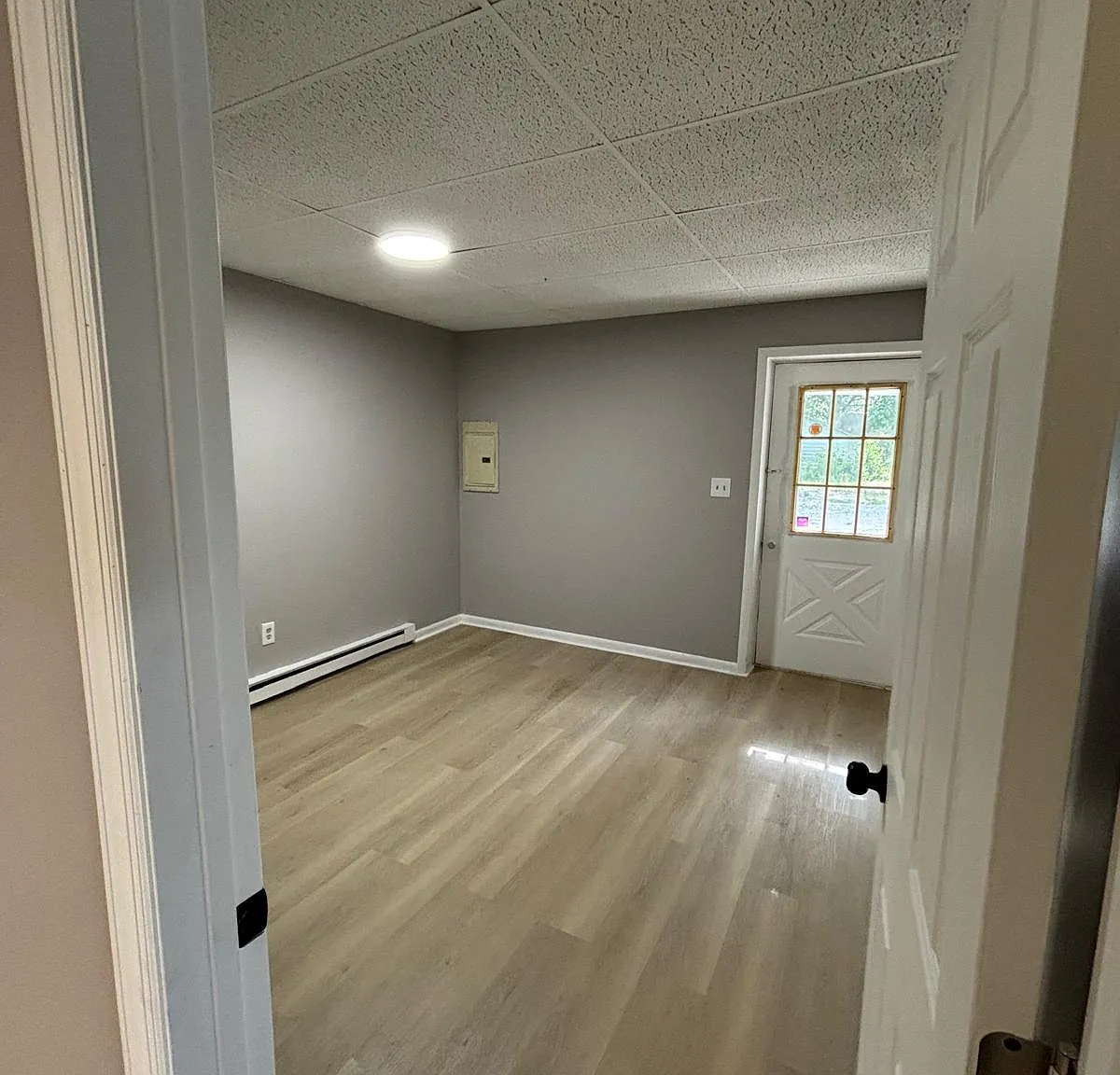 3 bed, 1000 sqft, $1,995 — Photo 3